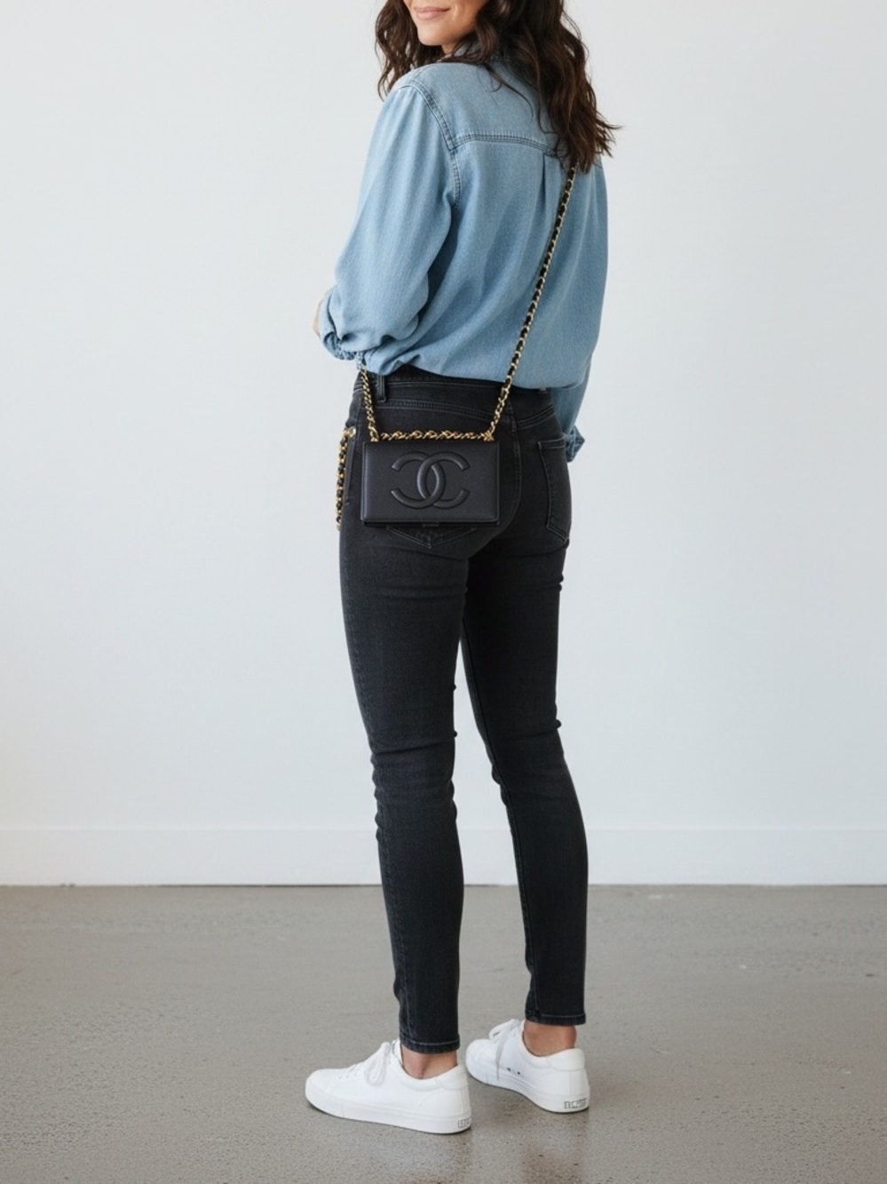 Chanel Caviar Timeless Wallet Chunky Chain Vintage Gold Crossbody or On Shoulder